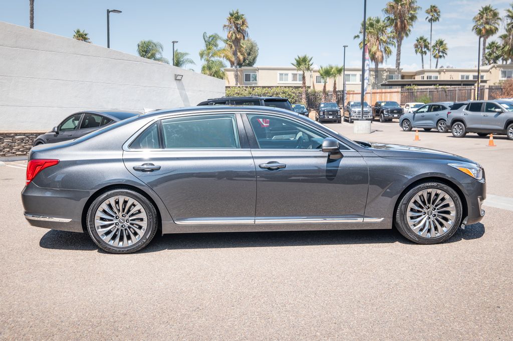 2018 Genesis G90 3.3T Premium photo 4