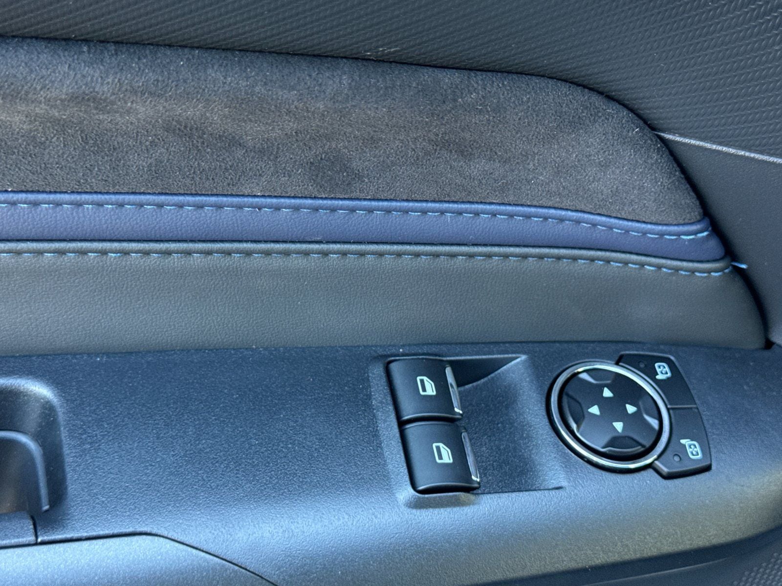 2025 Ford Mustang Dark Horse - Photo 12