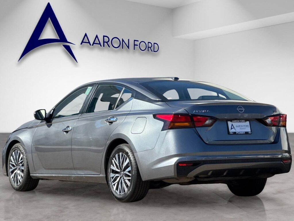 Used 2023 Nissan Altima 2.5 SV Sedan