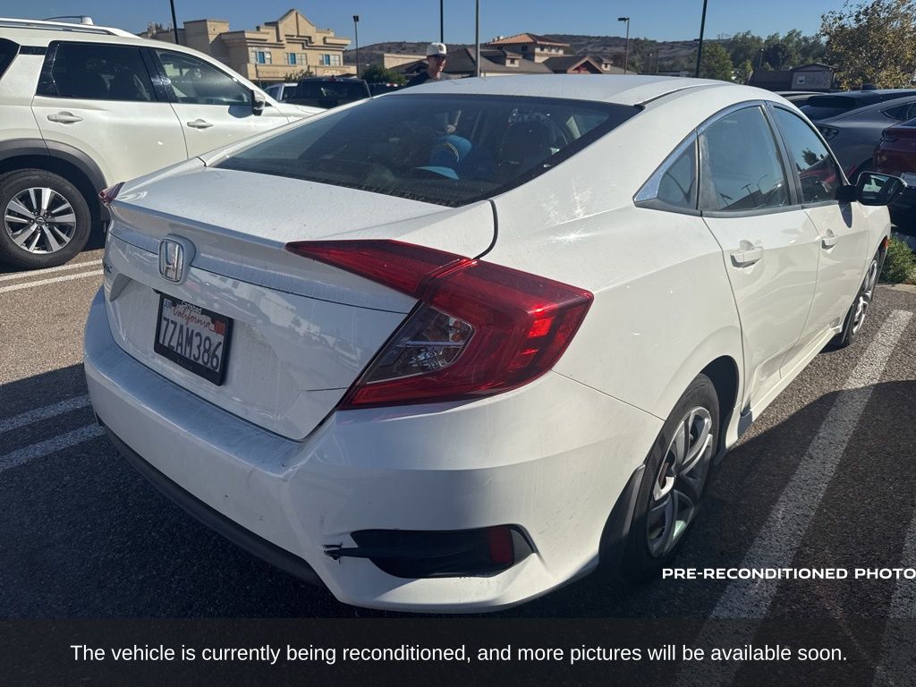 2017 Honda Civic LX photo 4