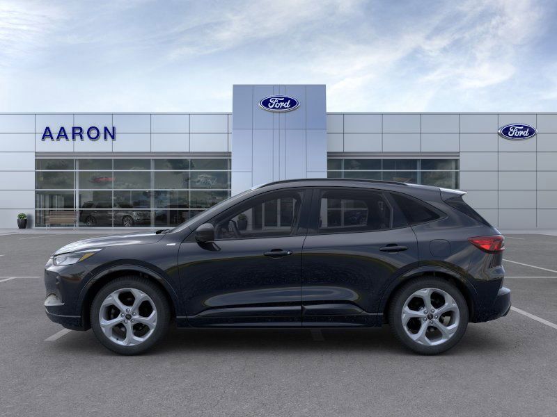 2024 Ford Escape ST-Line photo 2