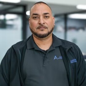 Staff member Mike Perez from ID_9c7f04