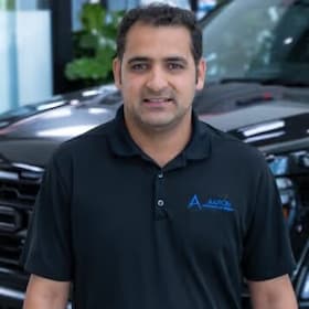 Staff member Naveed Mohajerian from ID_fd746f