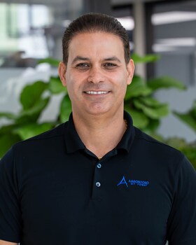 Staff member Max Mohajerian from ID_fd746f