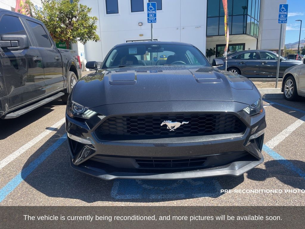 2022 Ford Mustang EcoBoost photo 2