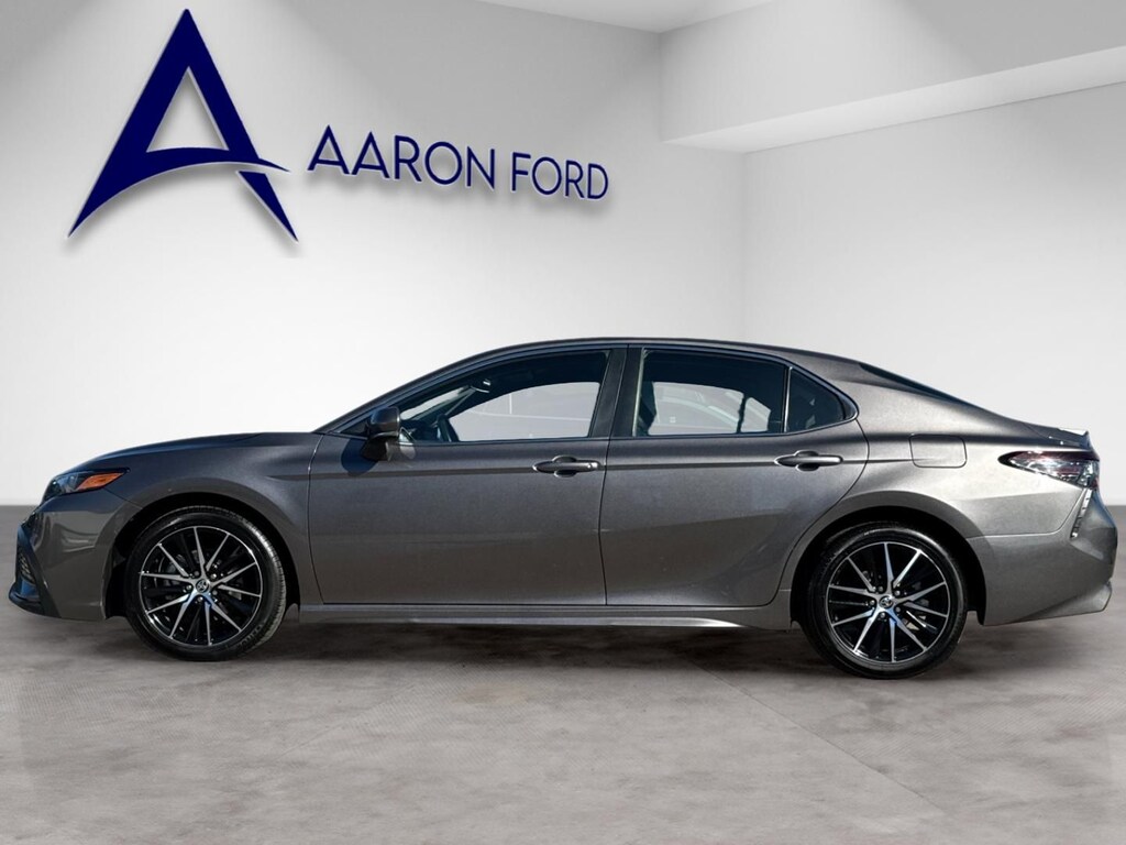 Used 2024 Toyota Camry SE Sedan