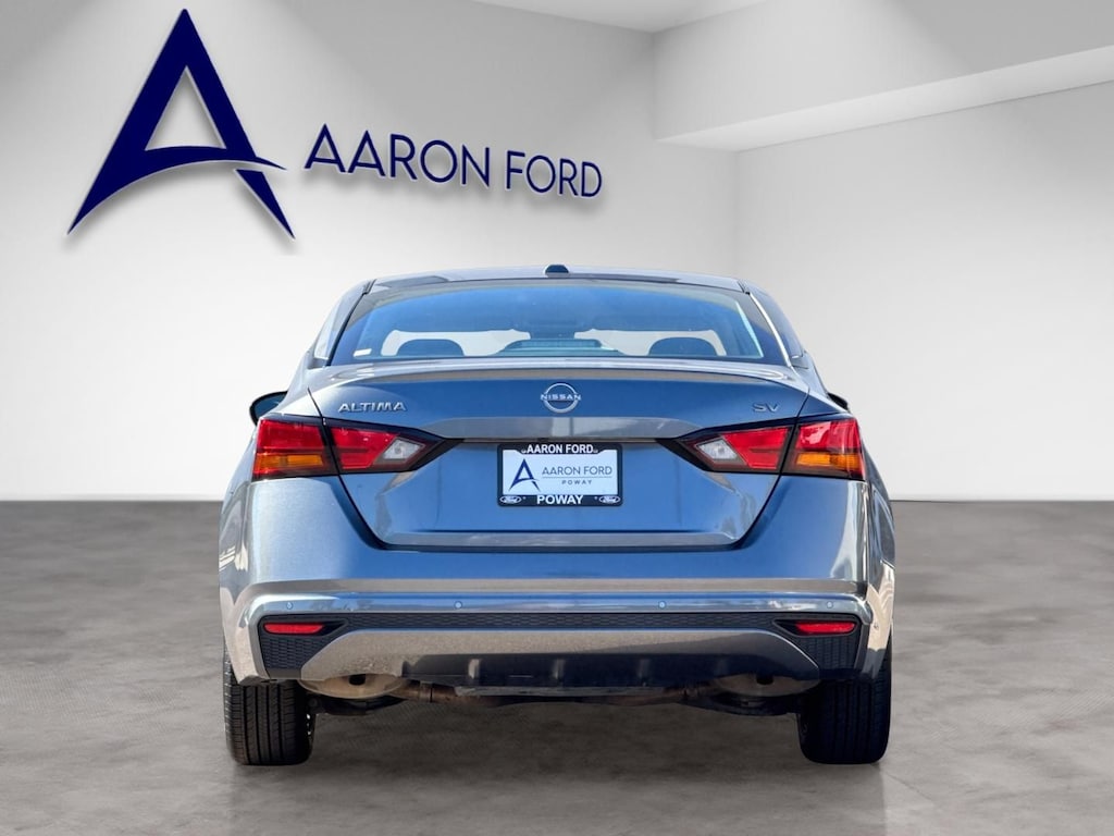 Used 2023 Nissan Altima 2.5 SV Sedan