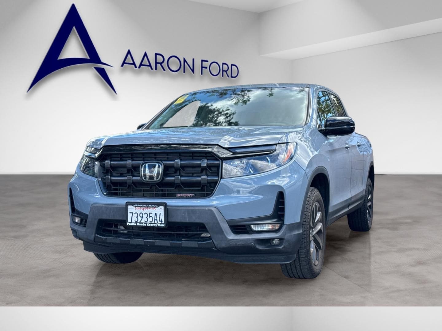 2024 Honda Ridgeline Sport photo 2