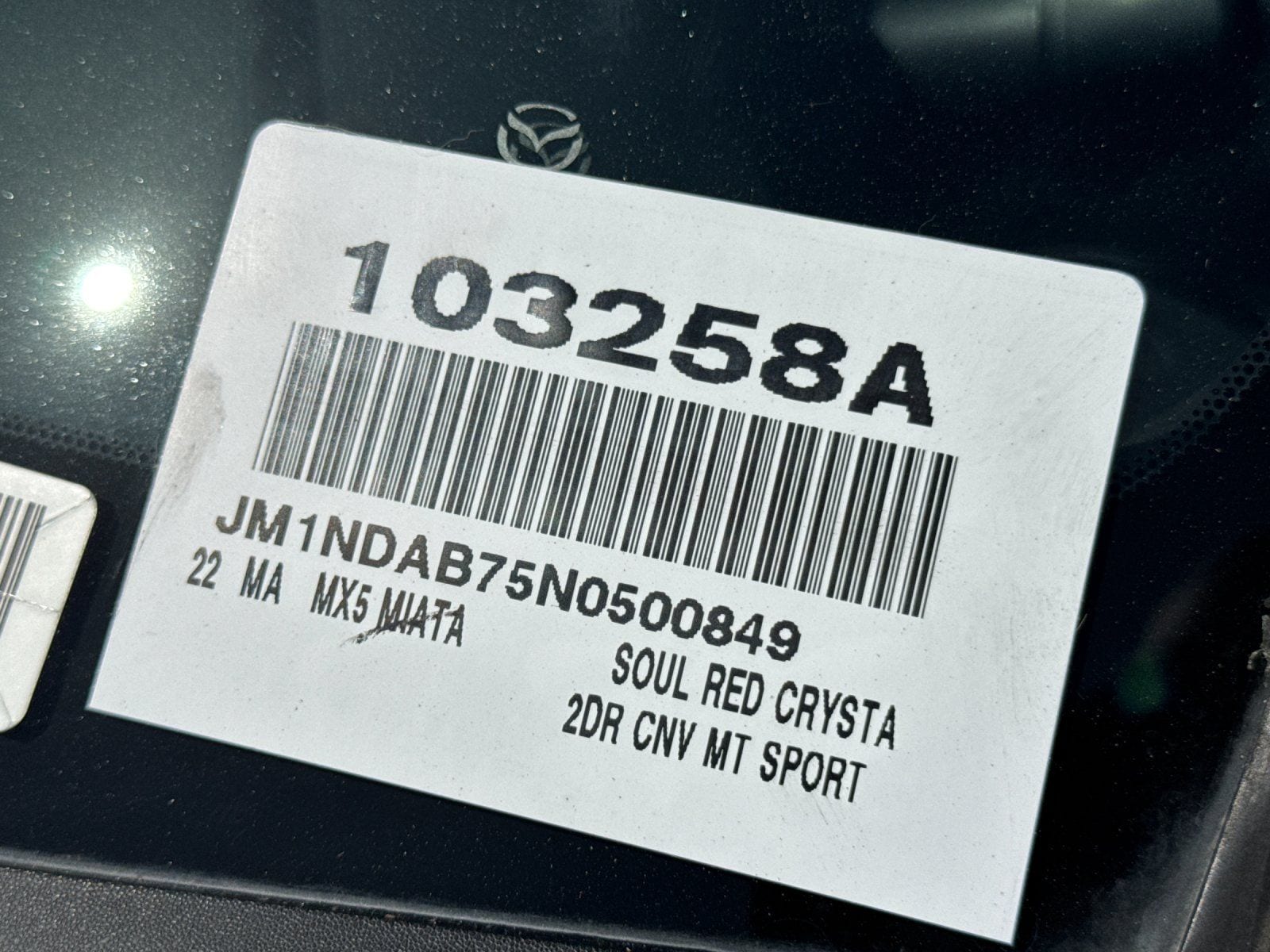 2022 Mazda MX-5 Miata Sport photo 3