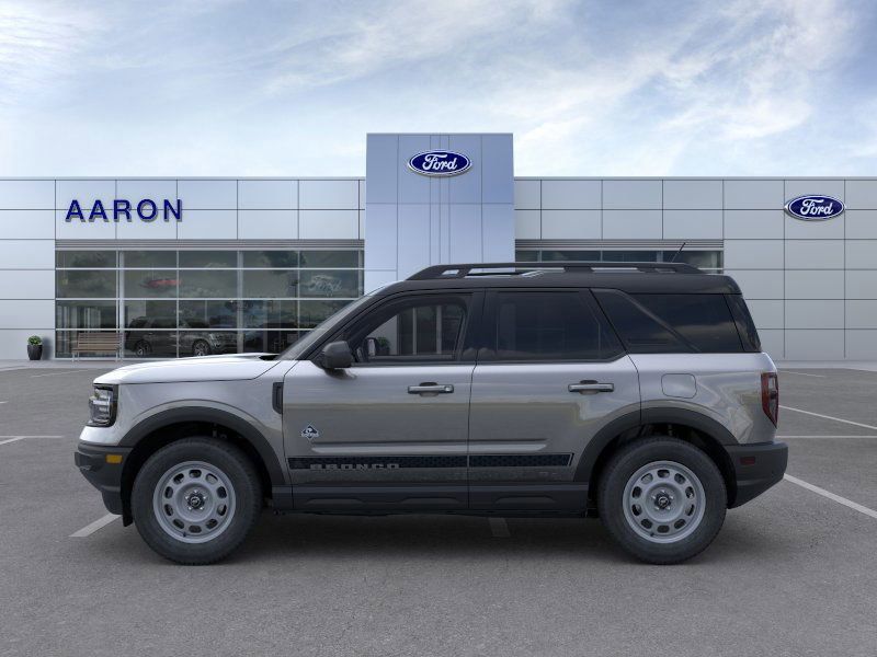 2024 Ford Bronco Sport Outer Banks photo 3