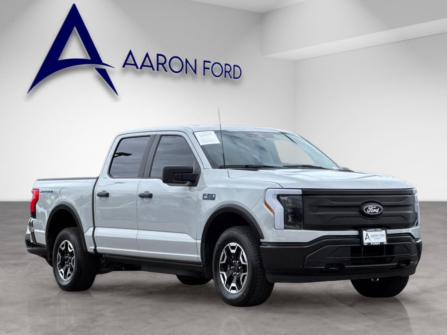 2024 Ford F-150 Lightning Pro photo 3