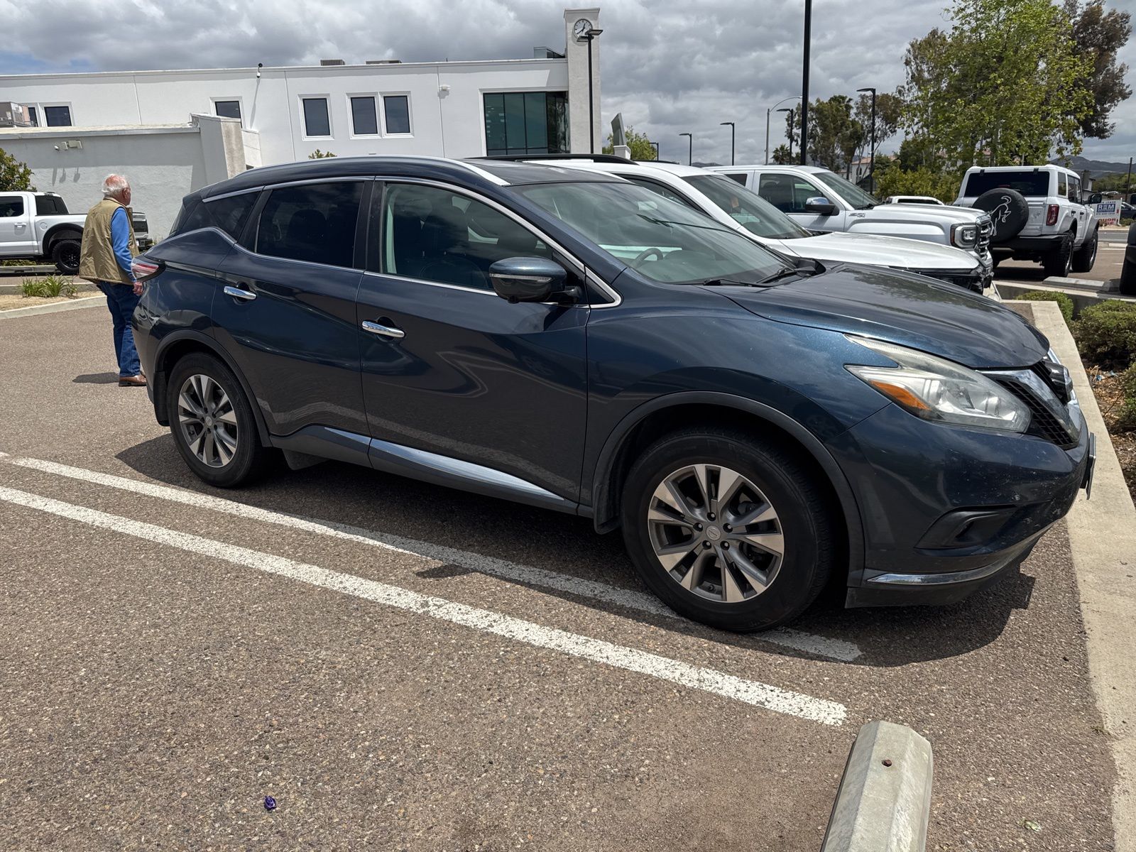 Used 2015 Nissan Murano SL with VIN 5N1AZ2MG2FN212015 for sale in Poway, CA