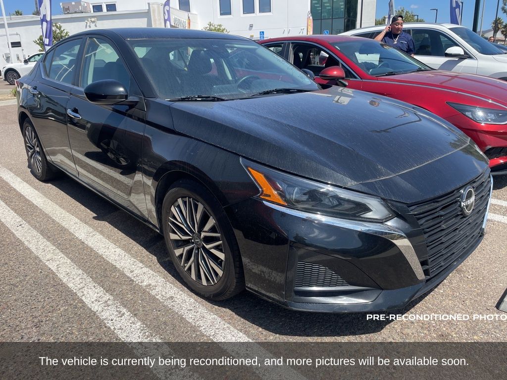 2023 Nissan Altima 2.5 SV photo 3