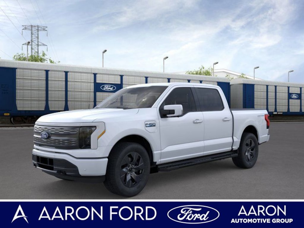 New 2025 Ford F-150 Lightning Lariat TRUCK