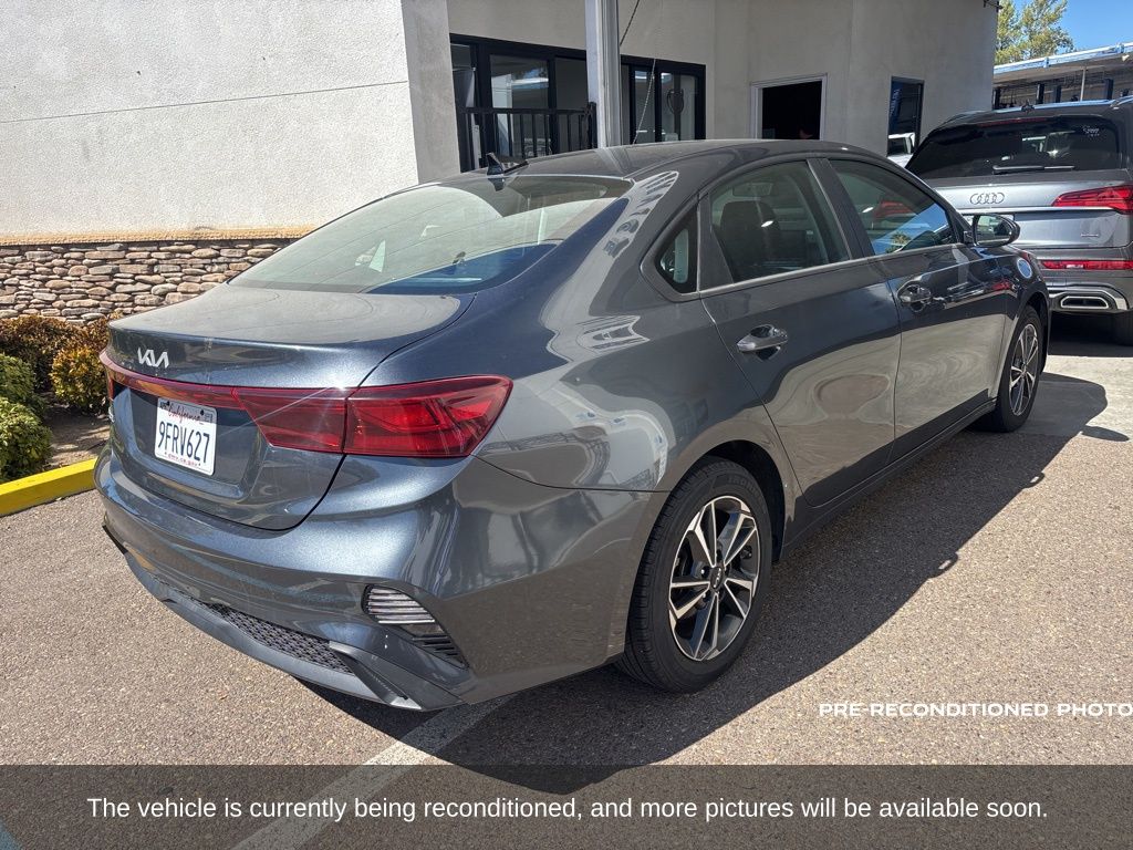 2023 Kia Forte LXS photo 4