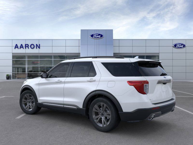 2024 Ford Explorer XLT photo 3