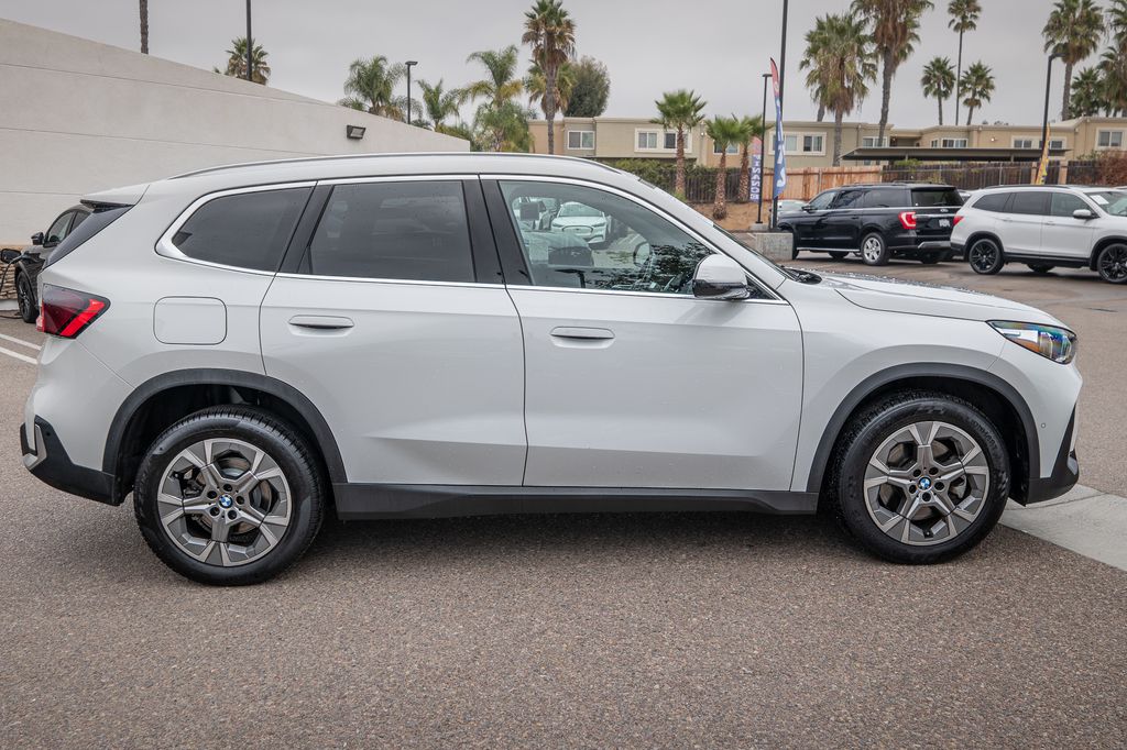 2023 Bmw X1 XDrive28i photo 3