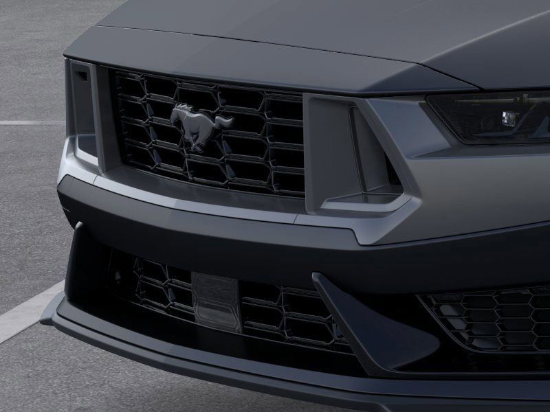 2025 Ford Mustang Dark Horse photo 3