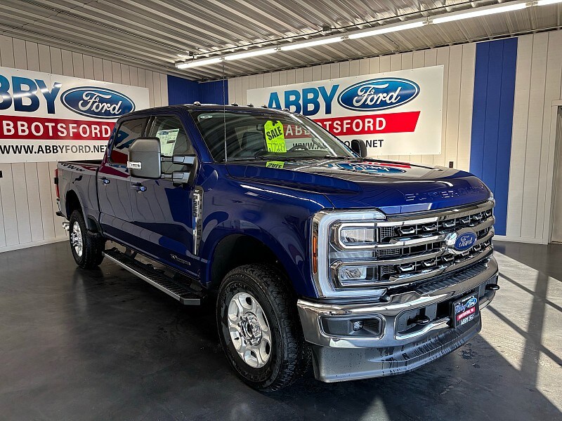 2026 Ford F-350 XLT photo 2