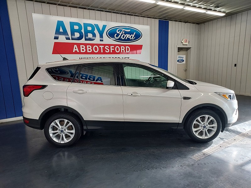 Used 2019 Ford Escape SE with VIN 1FMCU9GD2KUC04644 for sale in Abbotsford, WI