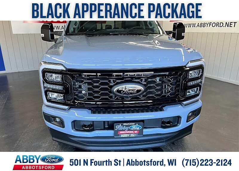 2025 Ford F-250 Lariat photo 3