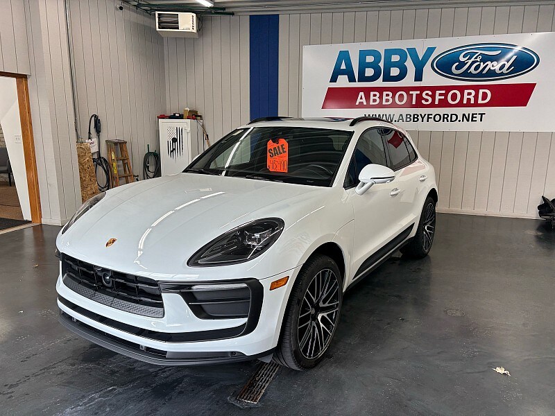 2022 Porsche Macan photo 4