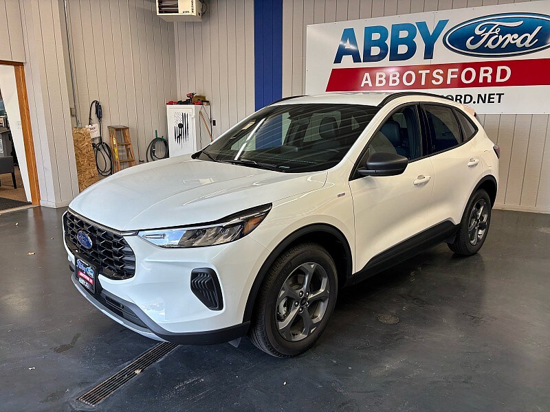 2025 Ford Escape ST-Line photo 3