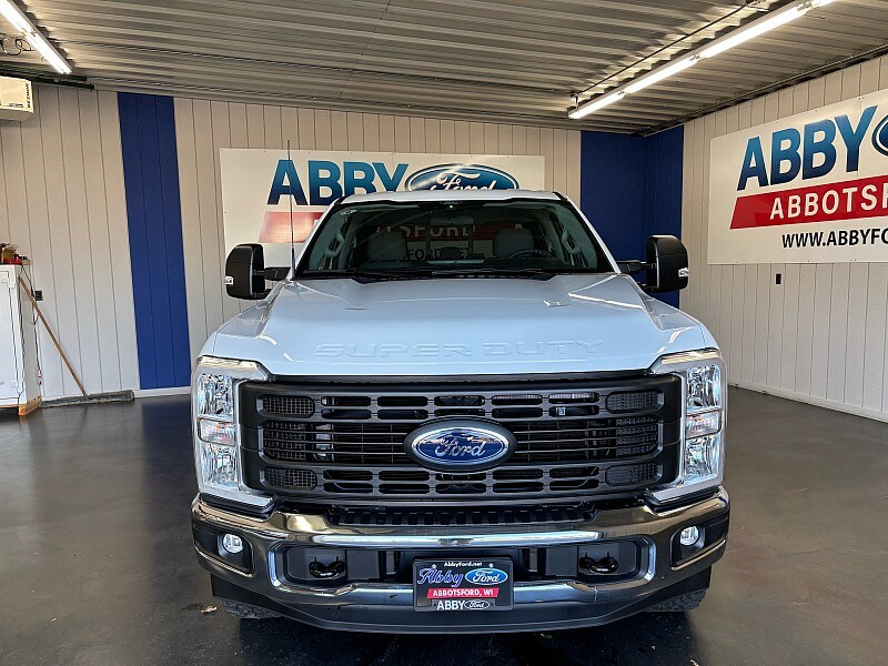 2026 Ford F-350 XL photo 2