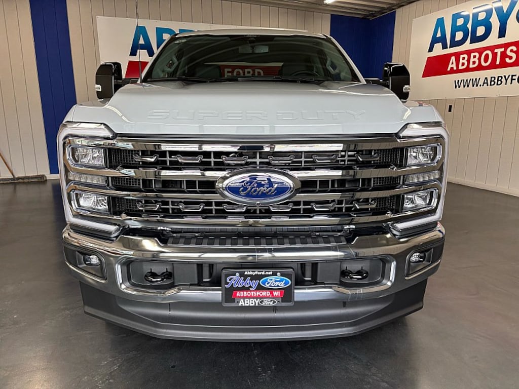 New 2026 Ford Super Duty F-250 Lariat TRUCK