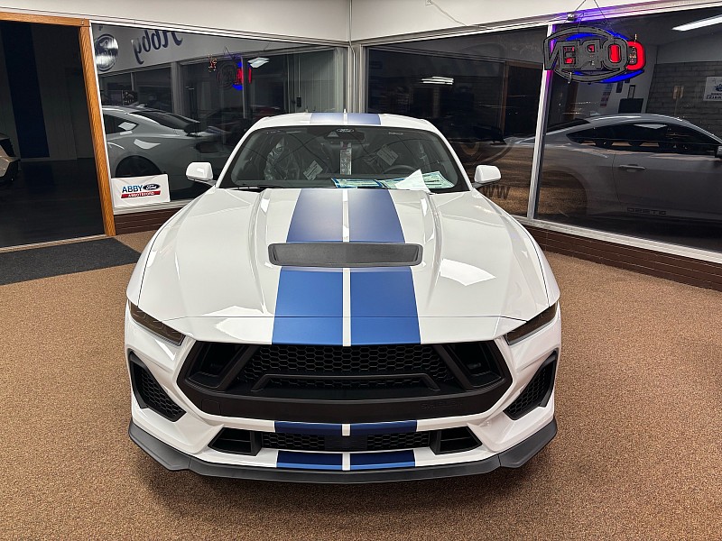 2025 Ford Mustang GT Premium's photo