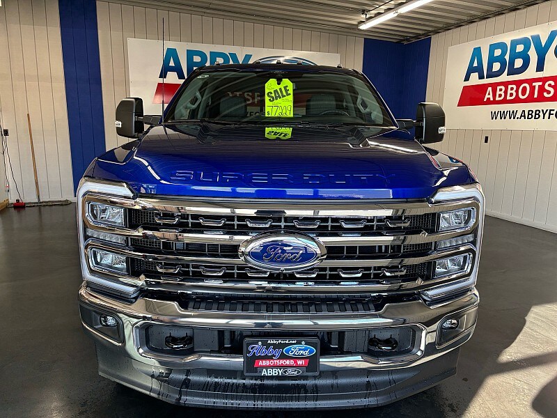 2026 Ford F-350 XLT photo 3