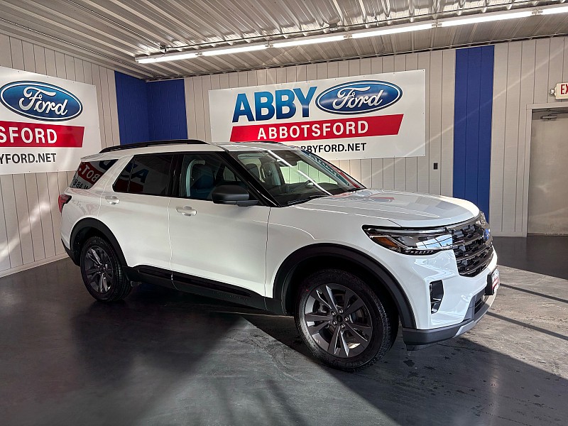 2026 Ford Explorer Active's photo