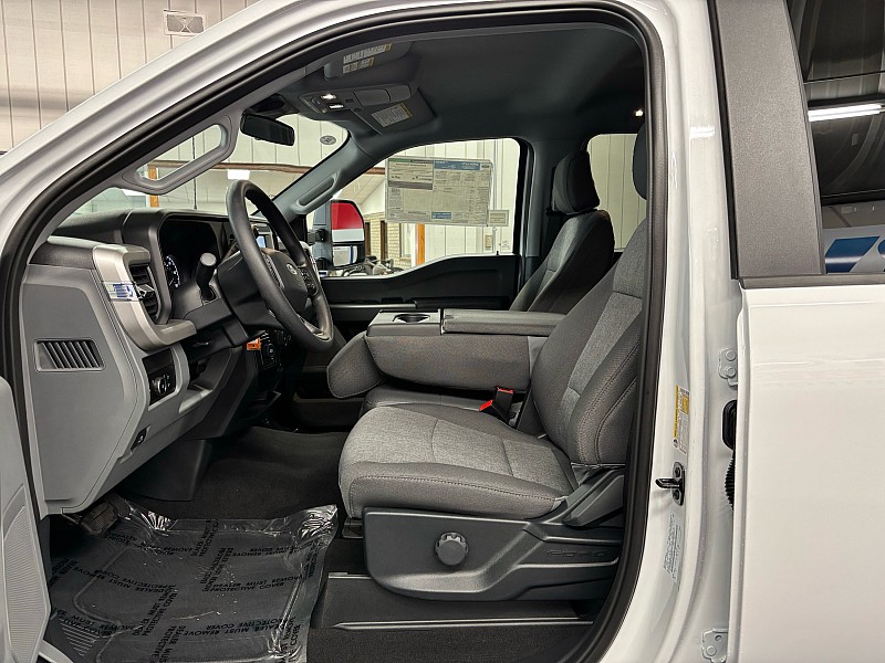2026 Ford F-250 Super Duty XL - Photo 9