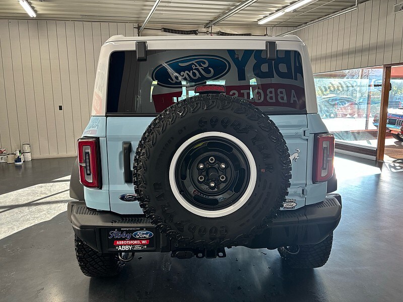 2024 Ford Bronco Heritage Limited First Edition photo 2