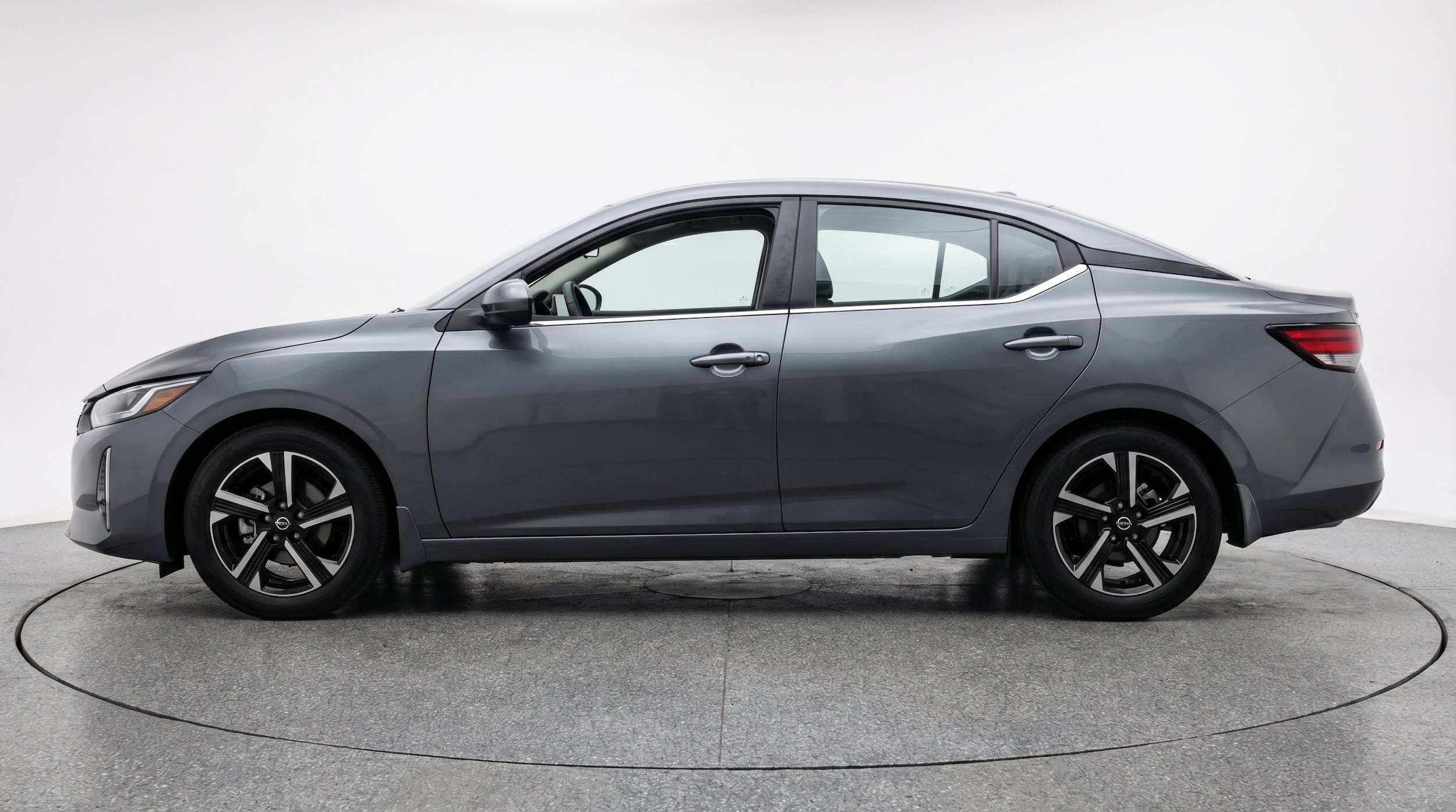 Thumbnail: 2025 Nissan Sentra - 5