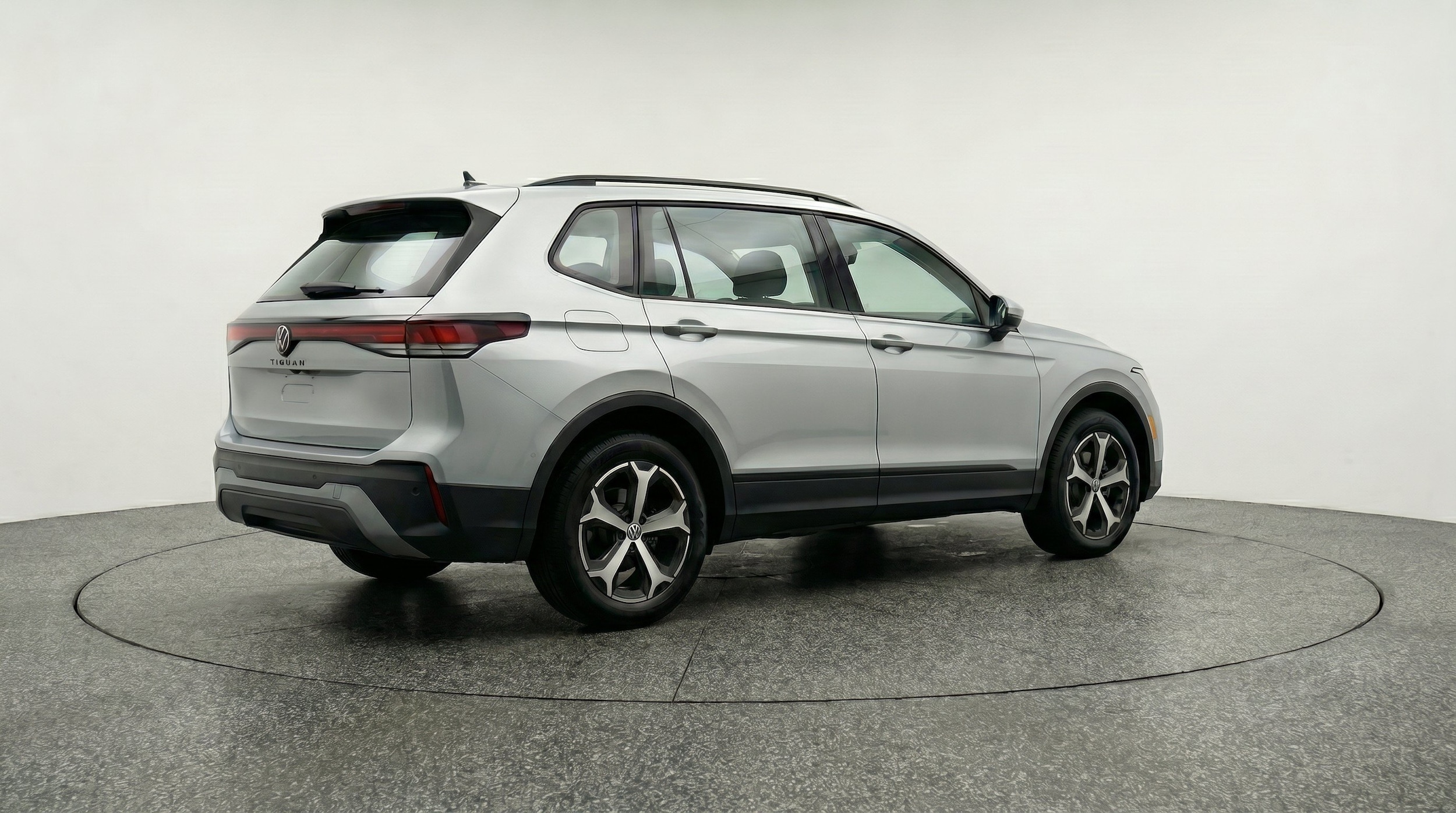Thumbnail: 2026 Volkswagen Tiguan - 9
