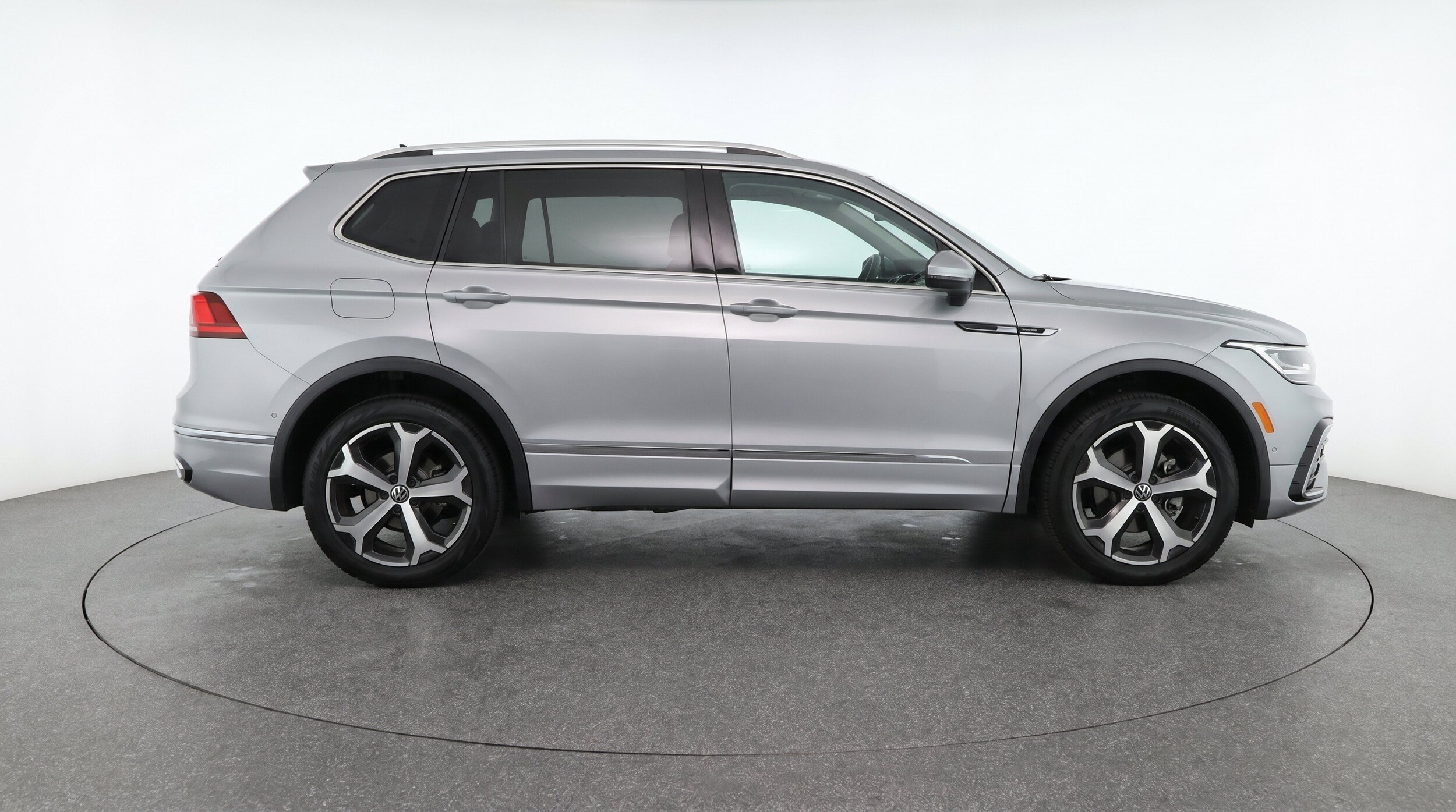 Thumbnail: 2026 Volkswagen Tiguan - 11