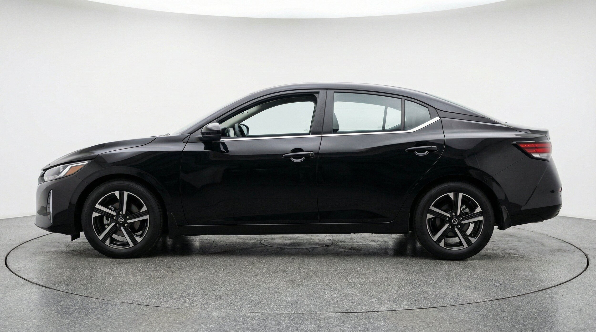 Thumbnail: 2025 Nissan Sentra - 5