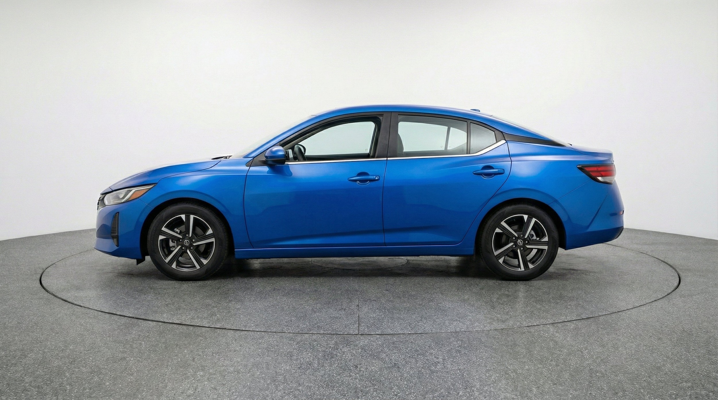 Thumbnail: 2025 Nissan Sentra - 5