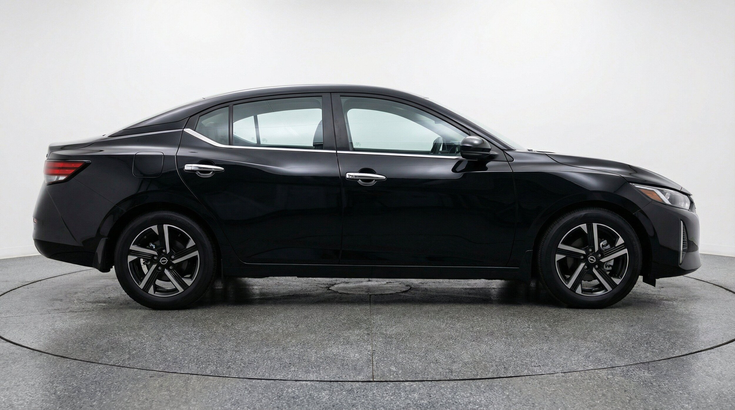 Thumbnail: 2025 Nissan Sentra - 11