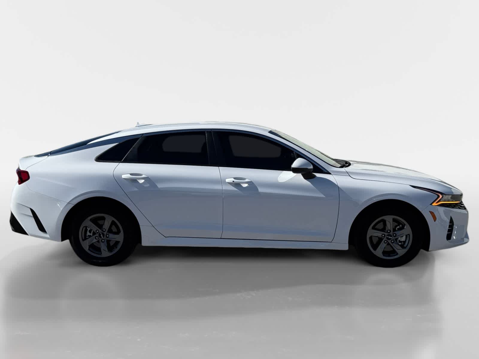 Thumbnail: 2023 Kia K5 - 6