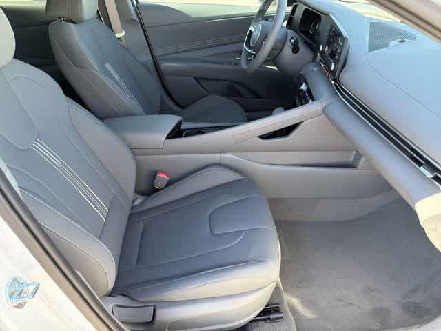 Thumbnail: 2026 Hyundai Elantra - 19