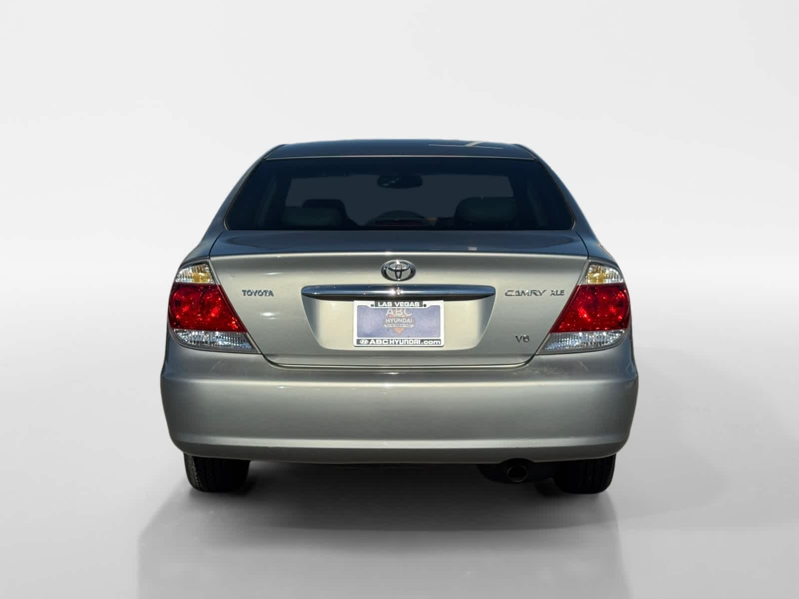 Thumbnail: 2005 Toyota Camry - 4