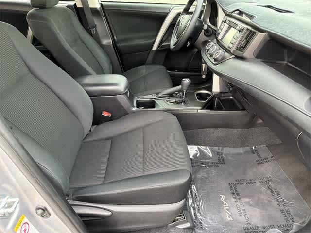 Thumbnail: 2017 Toyota RAV4 - 20