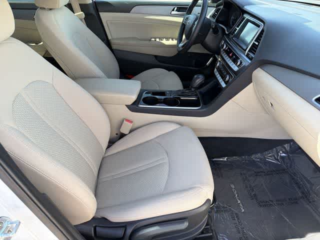 Thumbnail: 2018 Hyundai Sonata - 18