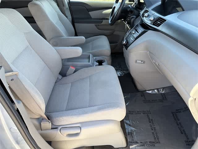 Thumbnail: 2012 Honda Odyssey - 19