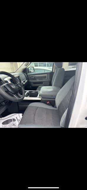 Thumbnail: 2020 RAM 1500 Classic - 6