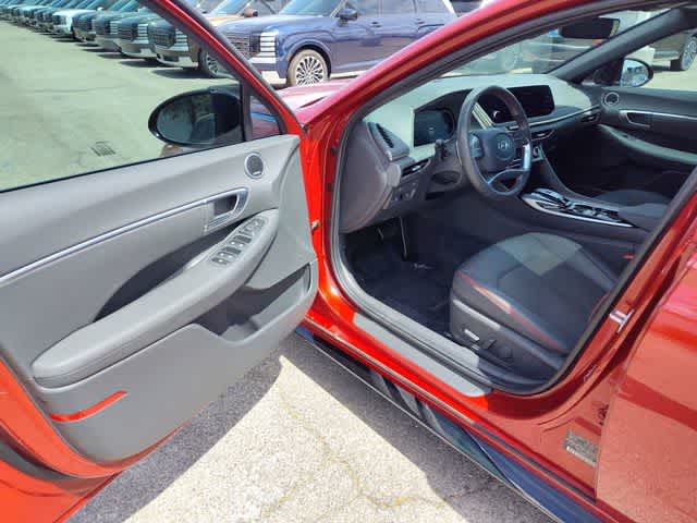 Thumbnail: 2023 Hyundai Sonata - 2