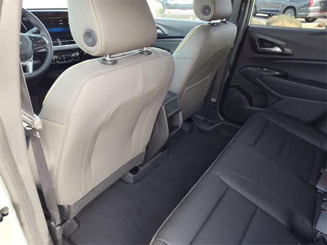 Thumbnail: 2025 Chevrolet Trax - 18