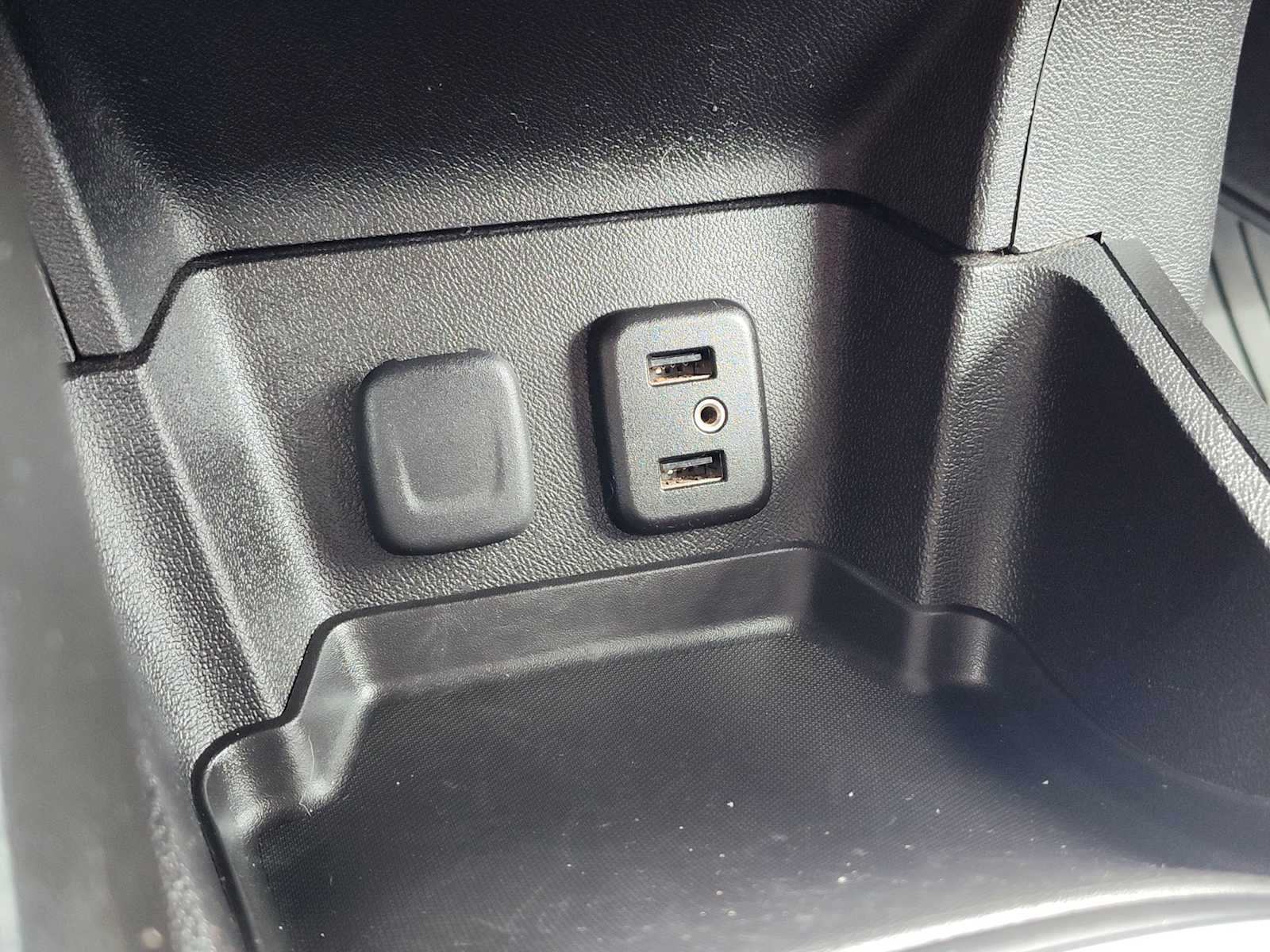 Thumbnail: 2017 Chevrolet Volt - 23